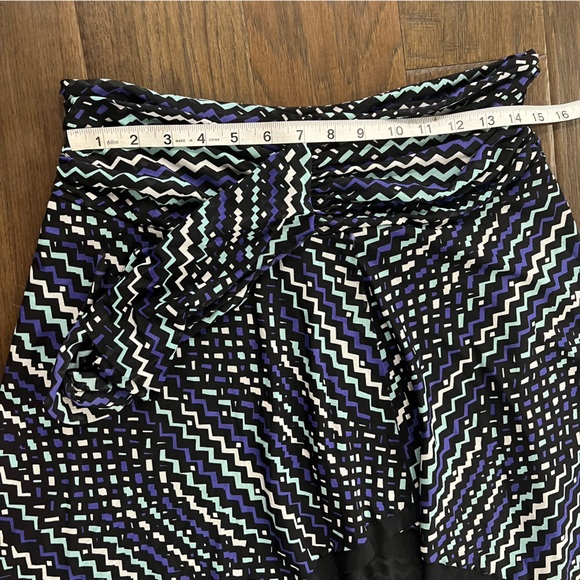 Profile Skirt - Picture 6 of 7